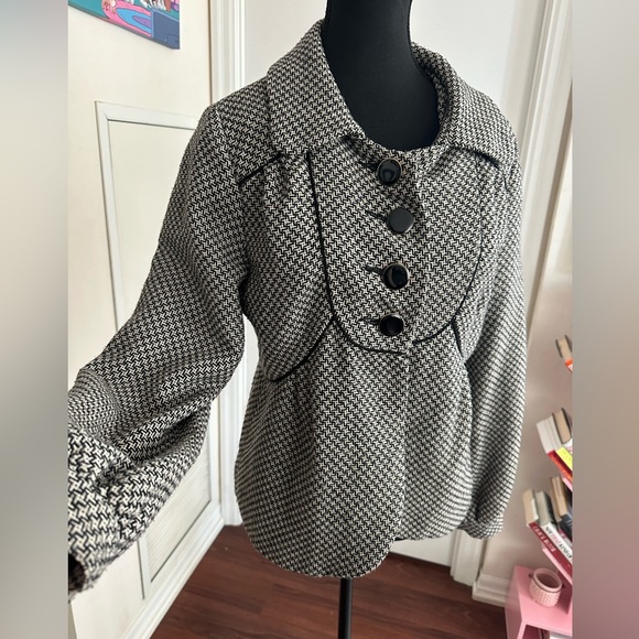 Vintage Midtown hounds tooth, pea coat - Picture 3 of 6
